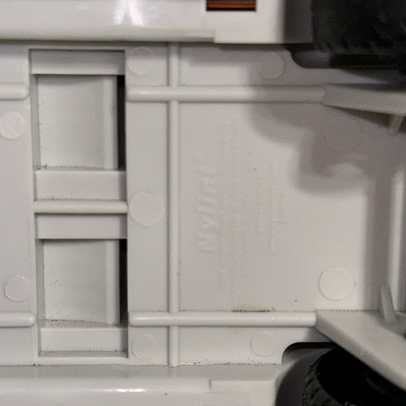 Nylint Wazoo Water Sports Diecast Plastic Truck 8" Rolling Toy - Picture 6 of 8